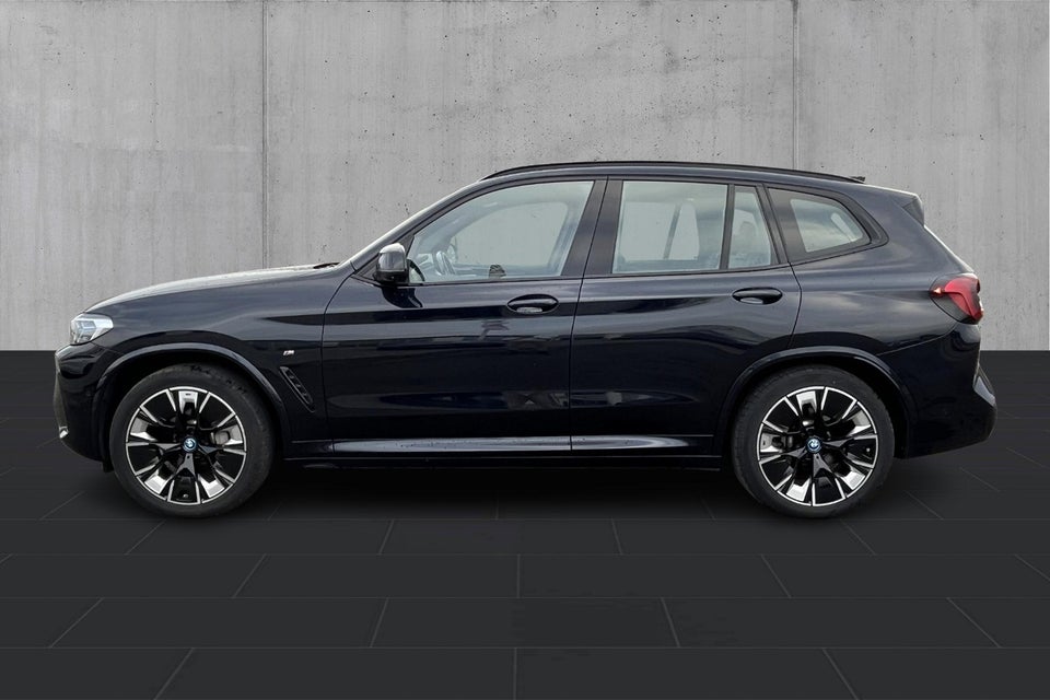 BMW iX3 Charged Plus M-Sport 5d
