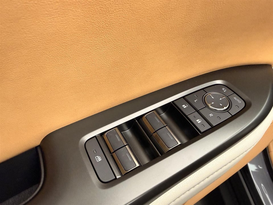 Lexus RZ350e 77 Executive 5d