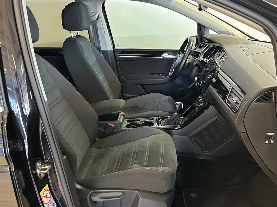 VW Touran 2,0 TDi 190 Highline DSG 5d