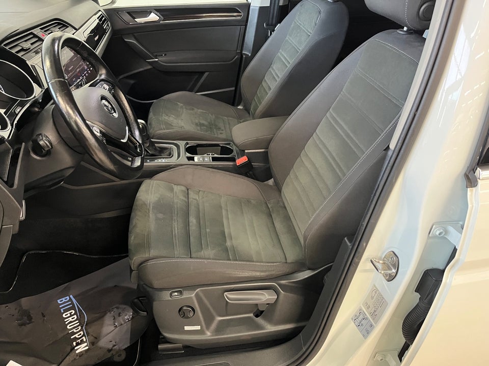 VW Touran 2,0 TDi 115 Comfortline DSG Van 5d