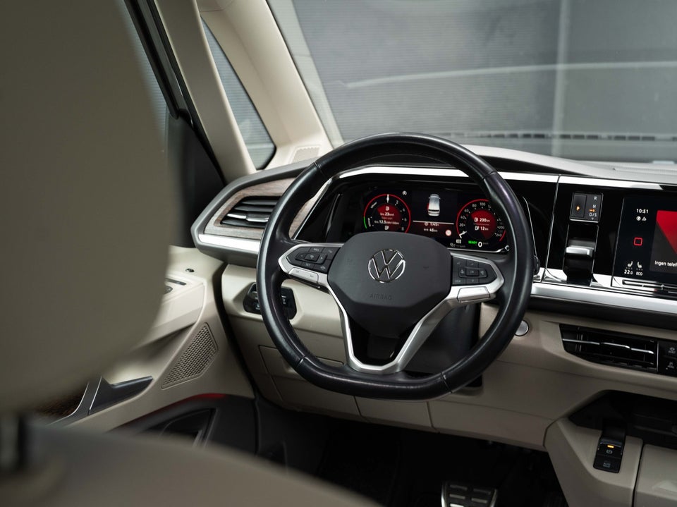 VW Multivan 1,4 eHybrid Style DSG kort