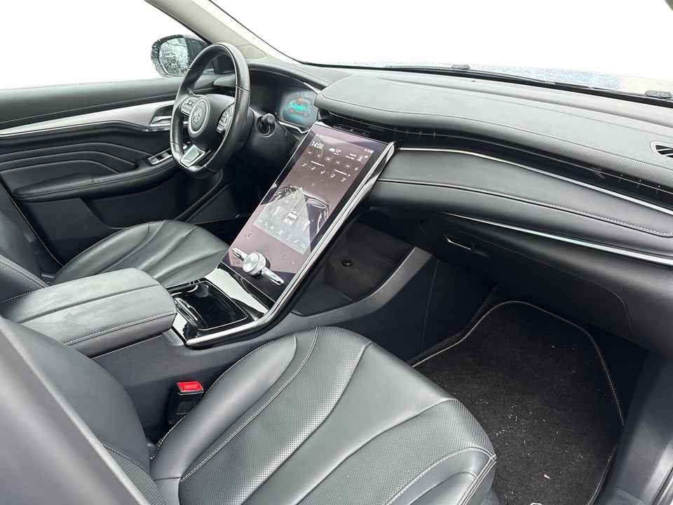 MG Marvel R Luxury 5d