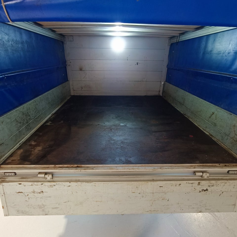 VW Transporter 2,0 TDi 150 Mandskabsvogn m/lad 4d