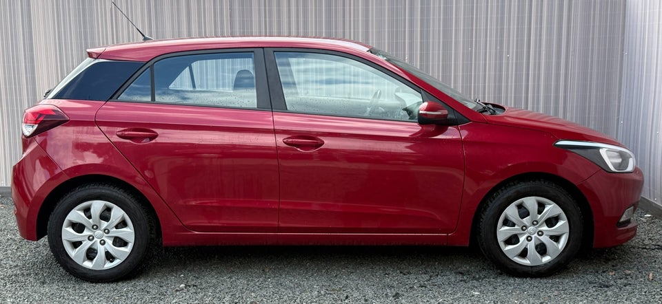 Hyundai i20 1,25 Trend 5d