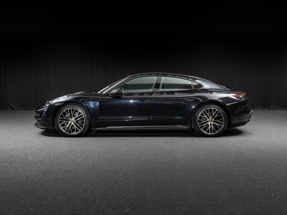 Porsche Taycan 4d