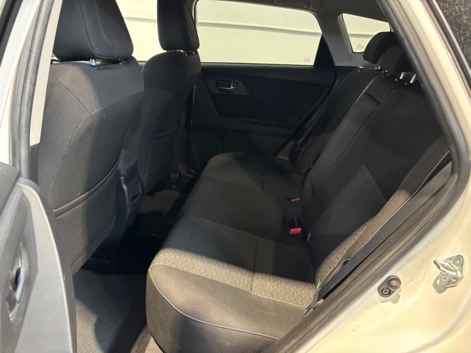 Toyota Auris 1,6 T2 5d