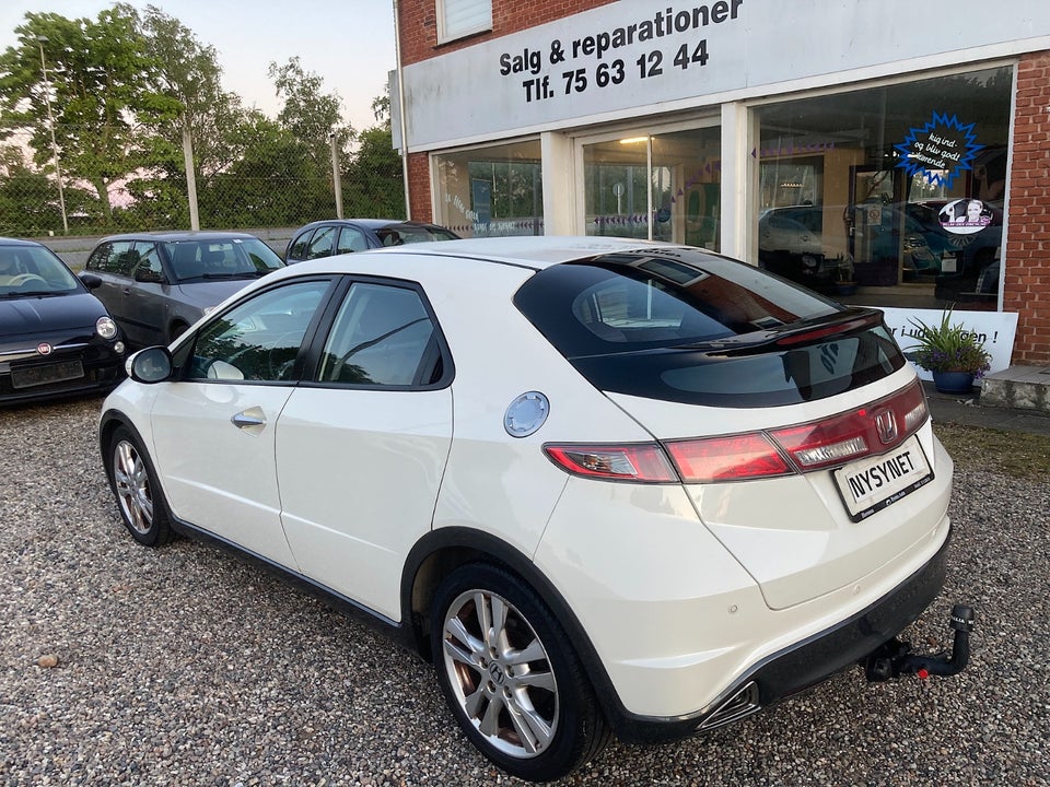 Honda Civic 1,8 Sport aut. 5d