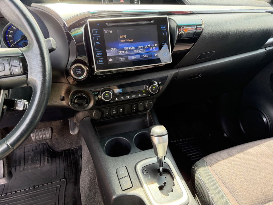 Toyota HiLux 2,4 D-4D 150 T4 Db.Kab aut. 4x4 4d