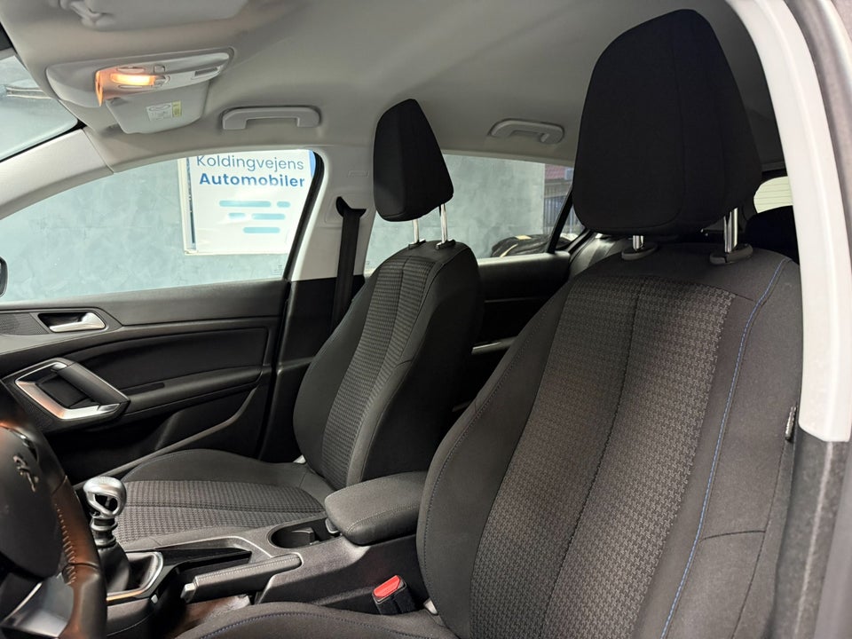 Peugeot 308 1,5 BlueHDi 130 Active 5d