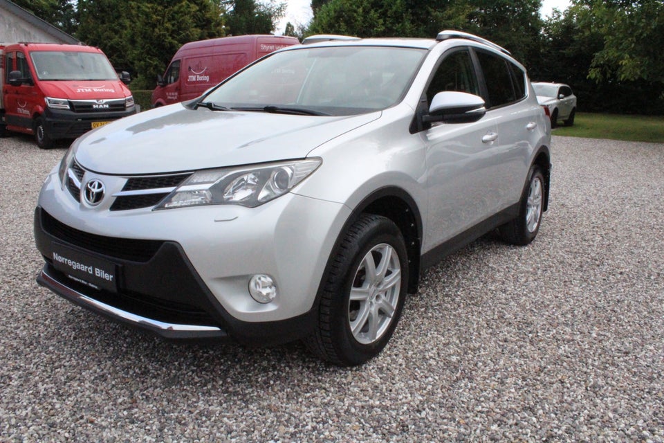Toyota RAV4 2,2 D-4D 150 T3 4x4 Van 5d