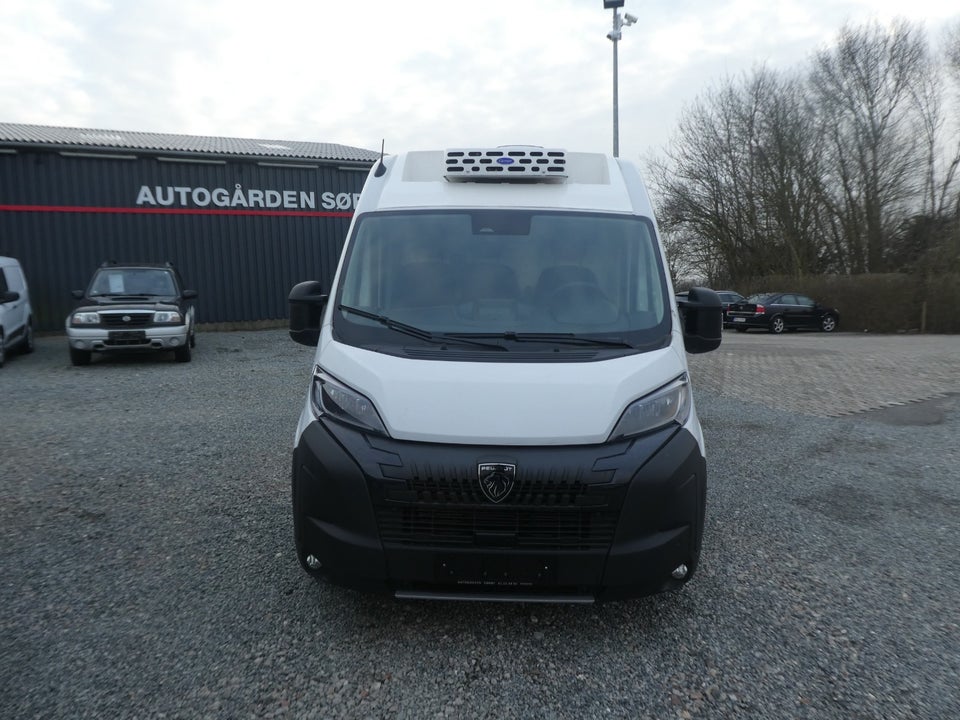 Peugeot Boxer 335 2,2 BlueHDi 140 L3H2 Premium EAT8