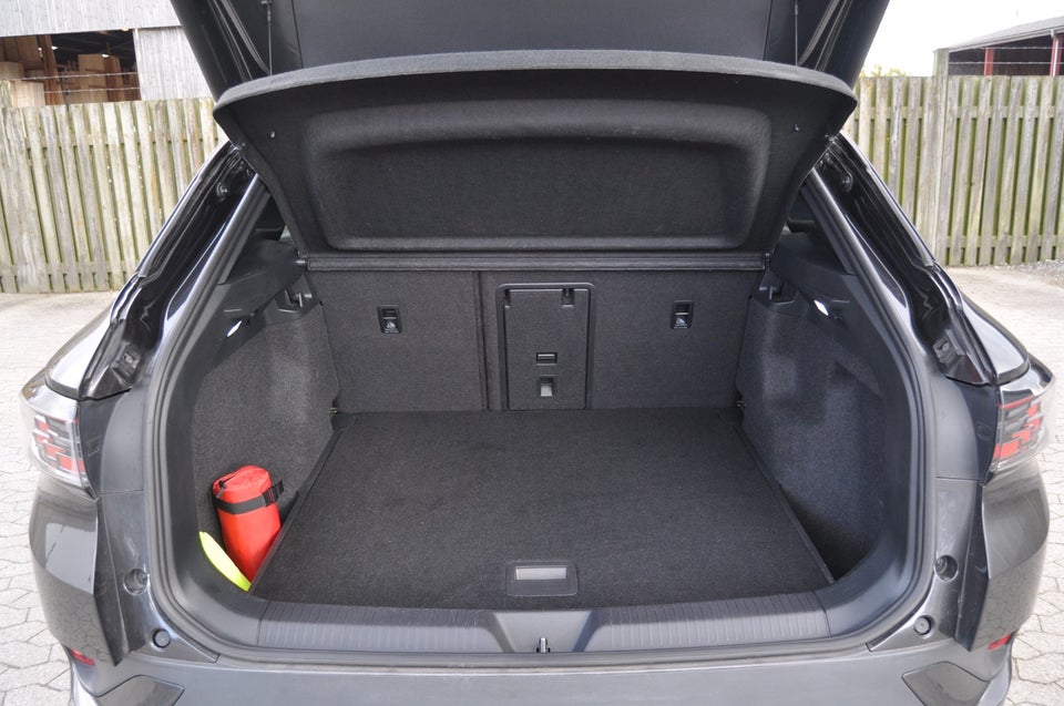 VW ID.4 77 Pro Performance Tech 5d