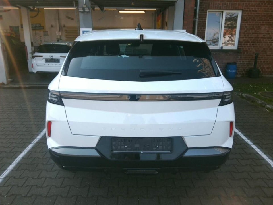 Opel Grandland-e 82 Edition 5d