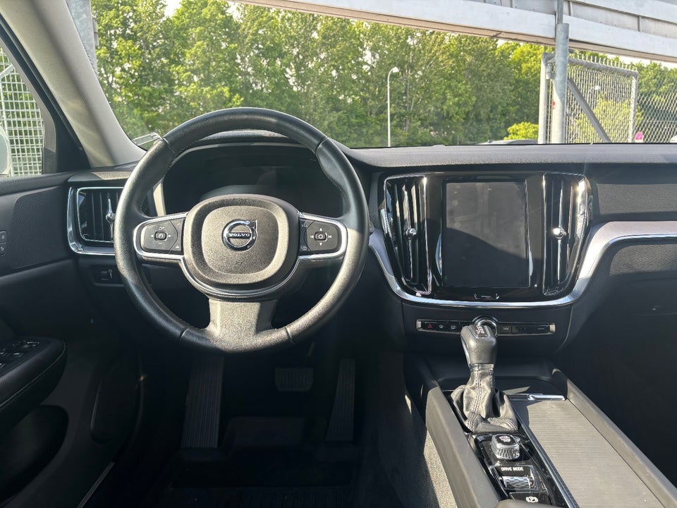 Volvo V60 2,0 D4 190 Momentum aut. 5d