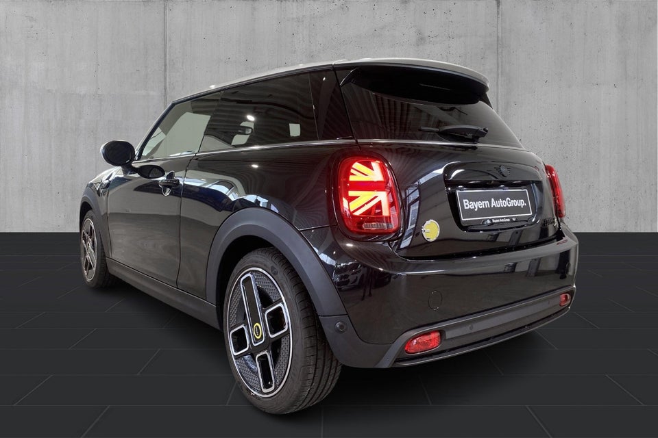 MINI Cooper SE Classic Trim 3d