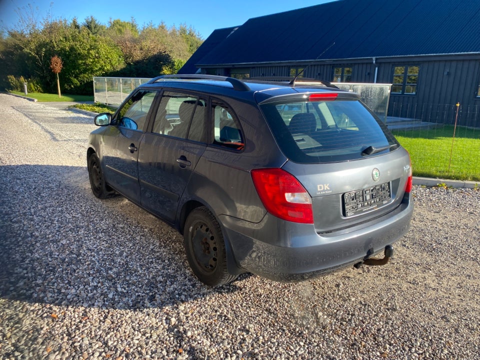 Skoda Fabia 1,2 12V Elegance Combi 5d