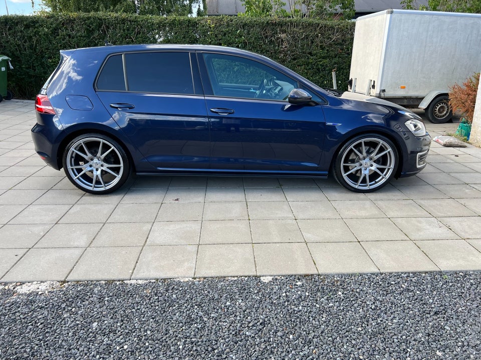 VW Golf VII 1,4 GTE DSG 5d