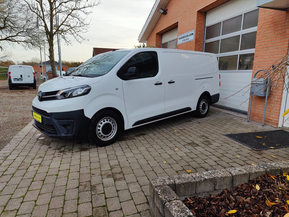 Toyota ProAce 2,0 D 120 Long Comfort 5d