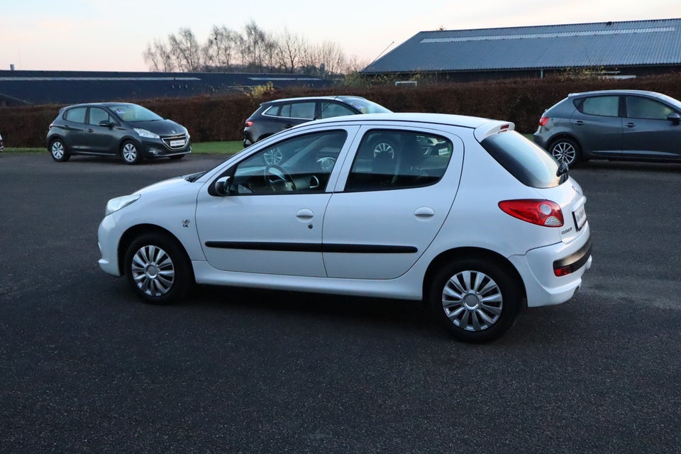 Peugeot 206+ 1,4 Active 5d