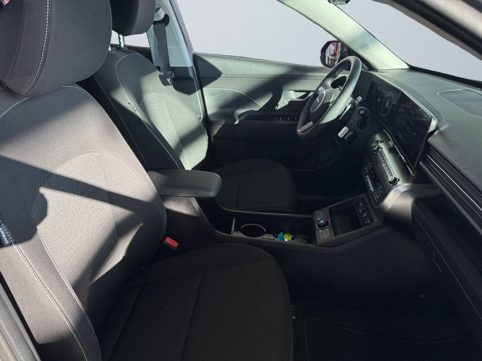 Hyundai Kona 48 EV Essential 5d