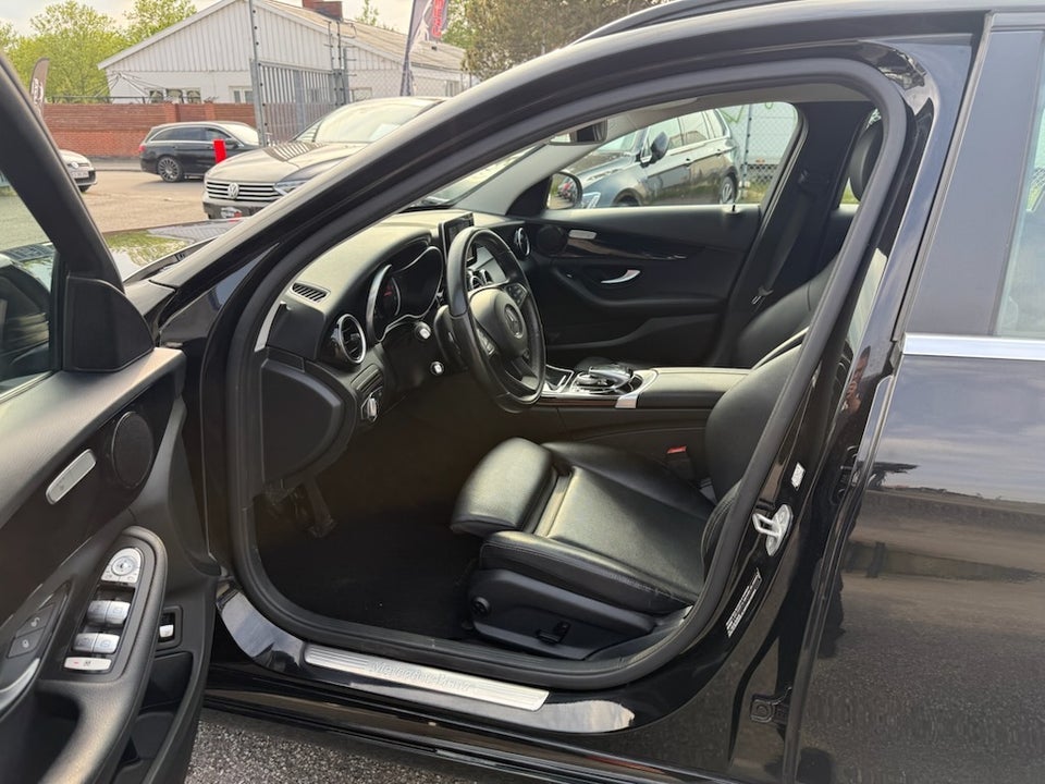 Mercedes C220 d 2,2 Avantgarde stc. aut. 5d