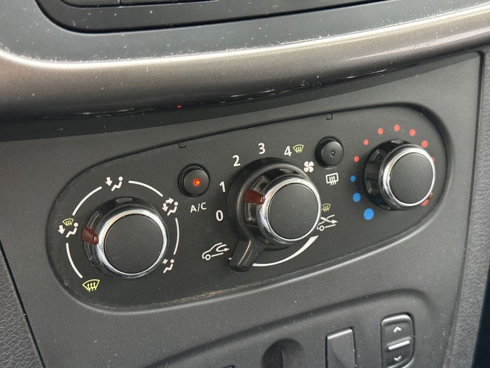 Dacia Logan 0,9 TCe 90 Laureate MCV 5d