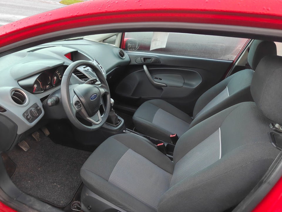 Ford Fiesta 1,25 60 Ambiente 3d