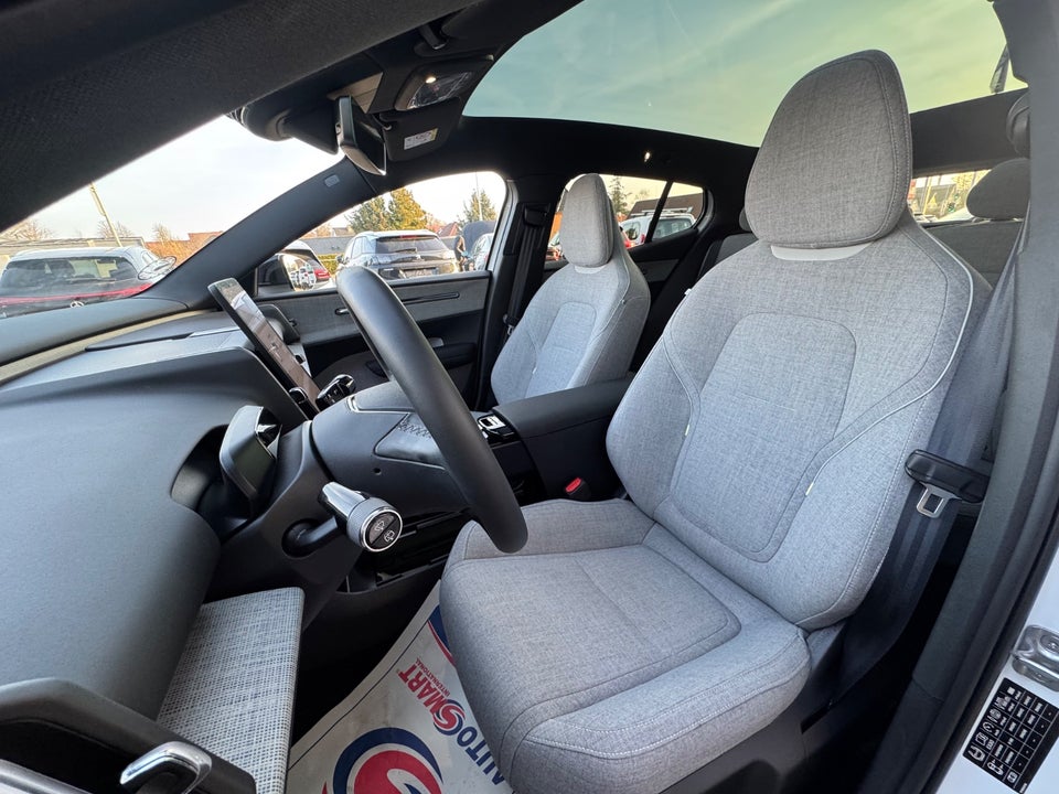 Volvo EX30 Extended Range Ultra 5d