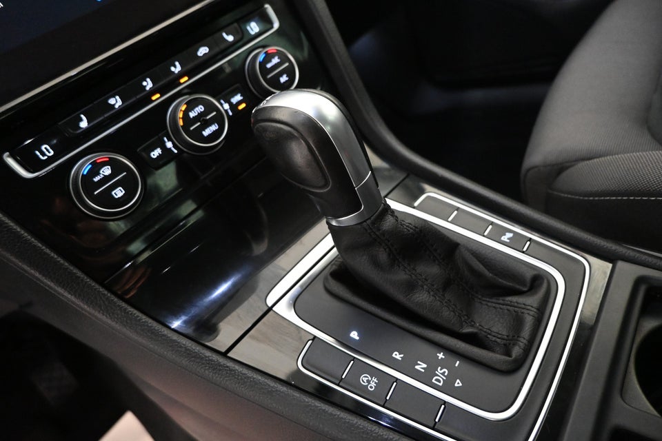 VW Golf VII 1,5 TSi 150 Highline DSG 5d