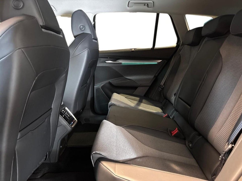 Skoda Enyaq 85 iV Selection Premium 5d