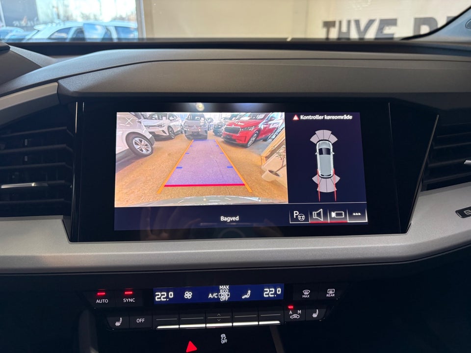 Audi Q4 e-tron 40  5d