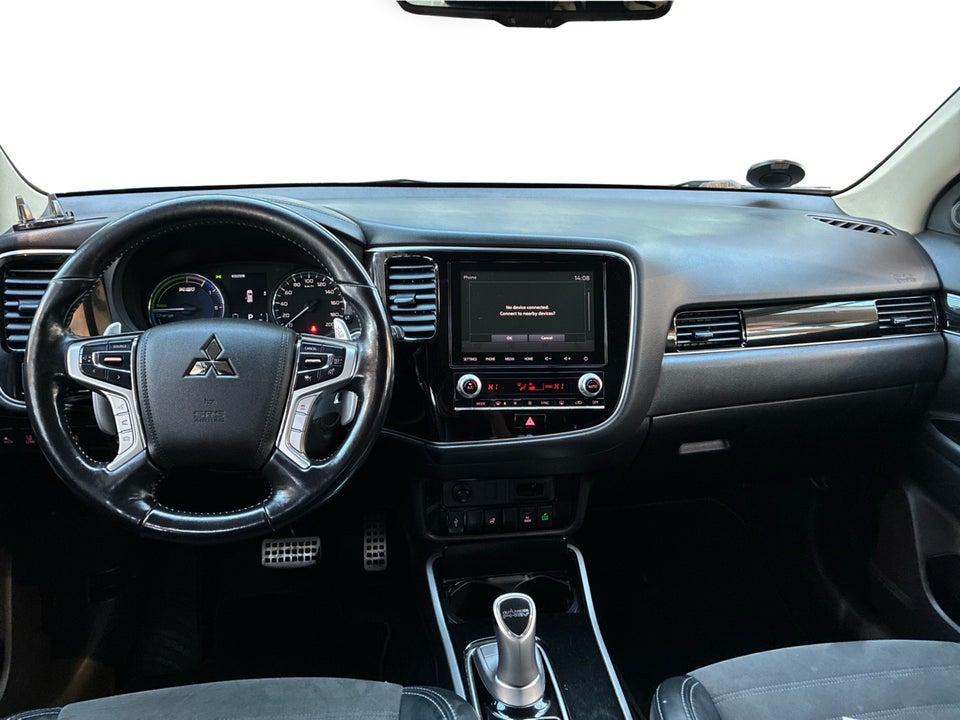 Mitsubishi Outlander 2,4 PHEV Invite CVT 4WD 5d