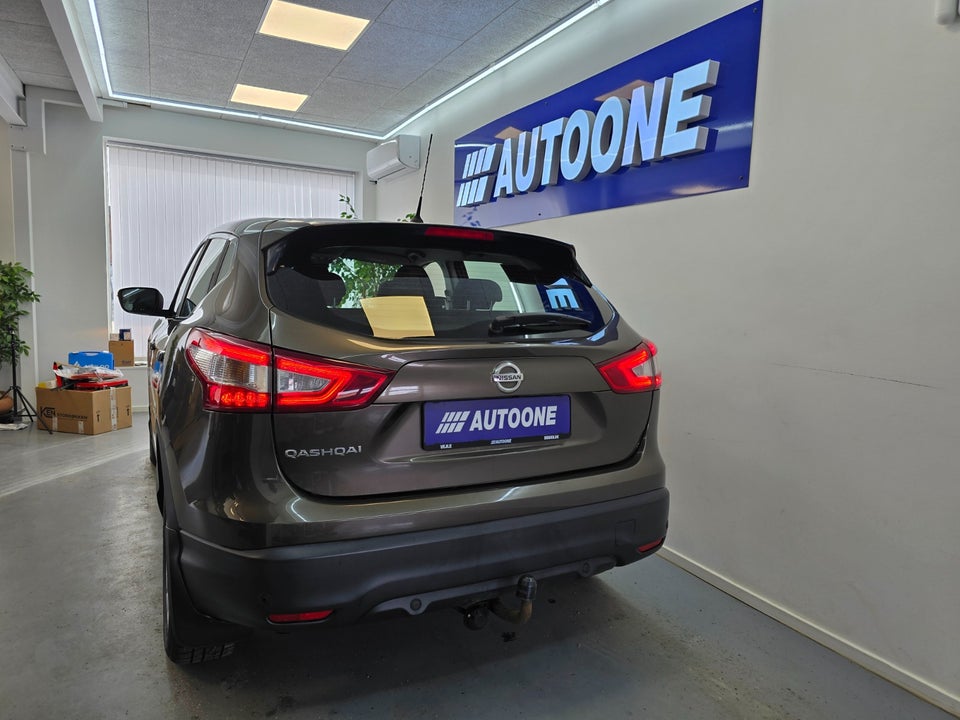 Nissan Qashqai 1,2 Dig-T 115 Acenta 5d