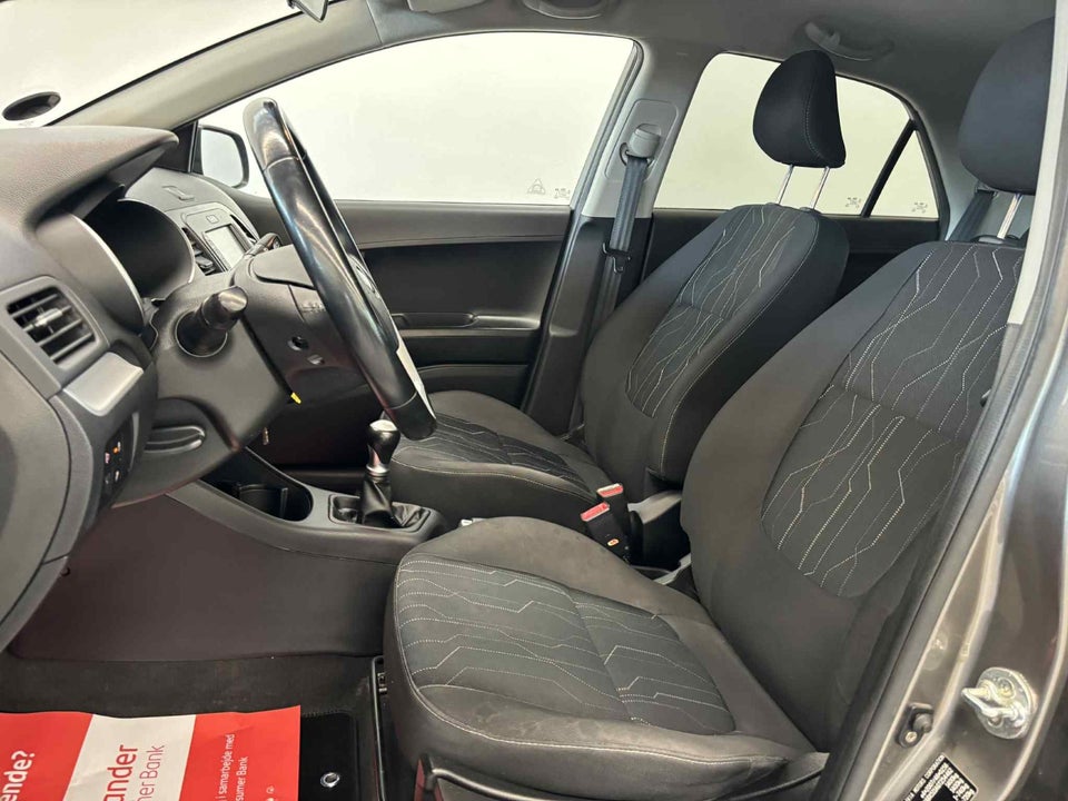 Kia Picanto 1,0 Attraction 5d