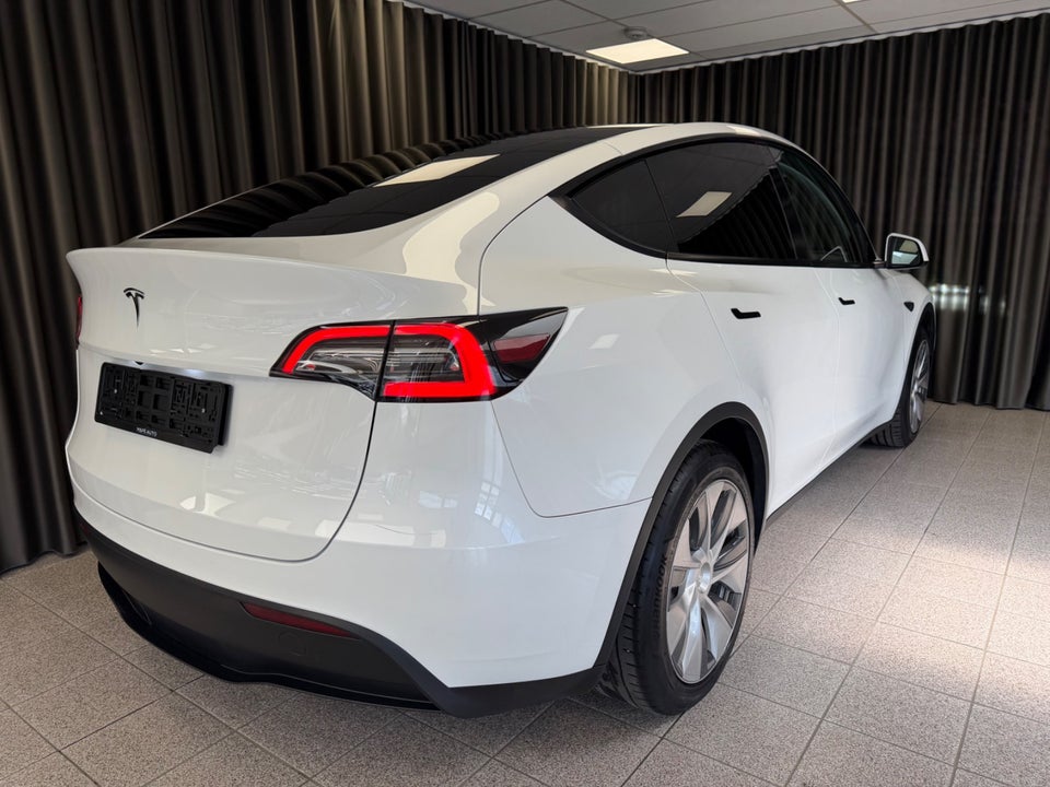 Tesla Model Y RWD 5d