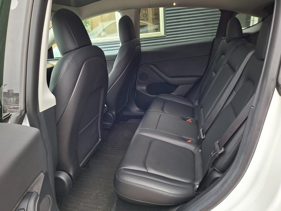 Tesla Model Y Long Range AWD 5d