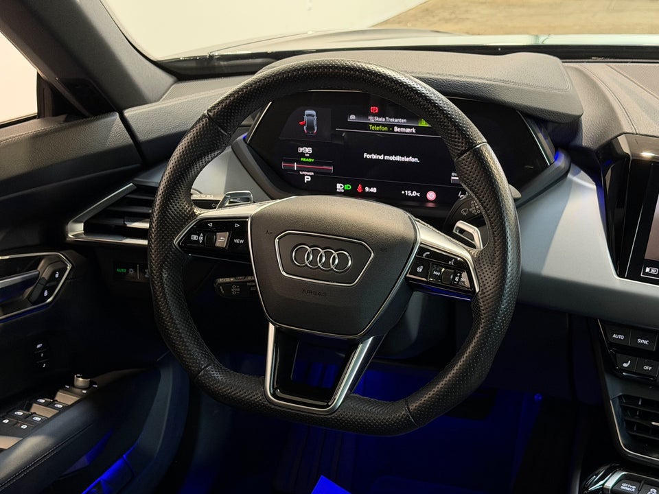 Audi e-tron GT quattro 4d