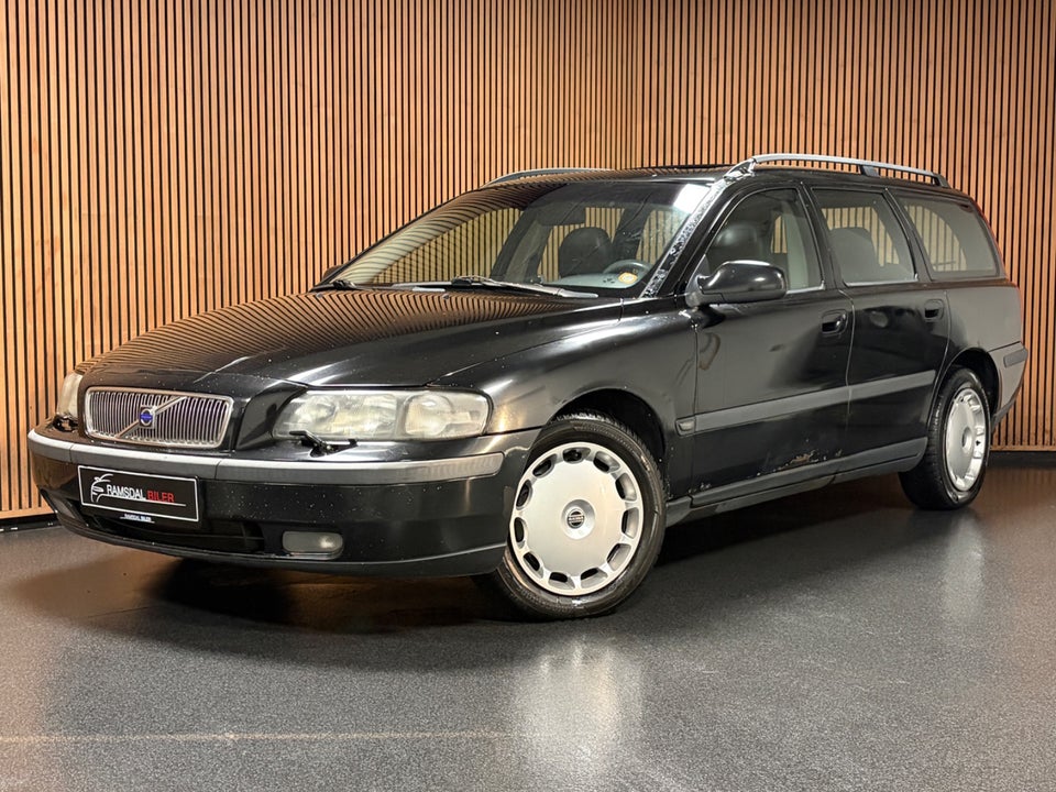Volvo V70 2,4 D5 aut. 5d