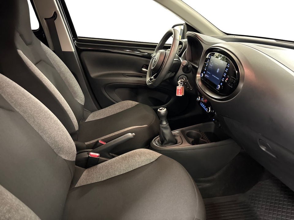 Toyota Aygo X 1,0 Active 5d