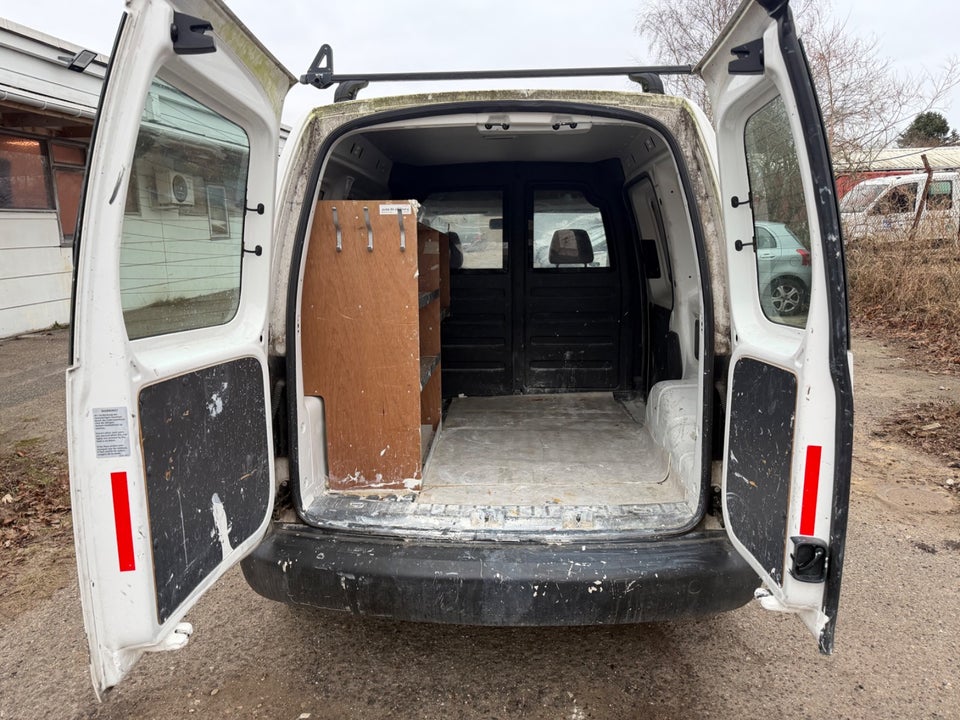 VW Caddy 1,6 TDi 75 Trendline BMT Van 4d