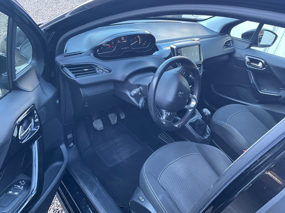 Peugeot 208 1,2 VTi 82 Active 5d