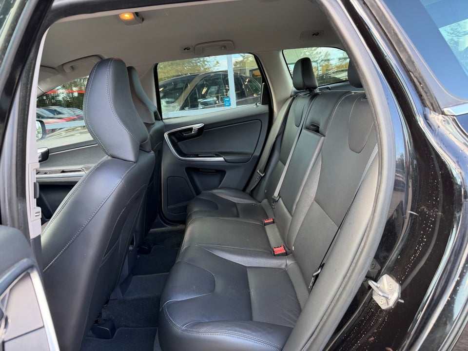 Volvo XC60 2,0 D4 190 Momentum aut. 5d