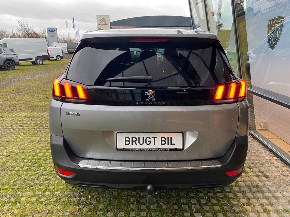Peugeot 5008 1,2 PureTech 130 Limited 7prs 5d
