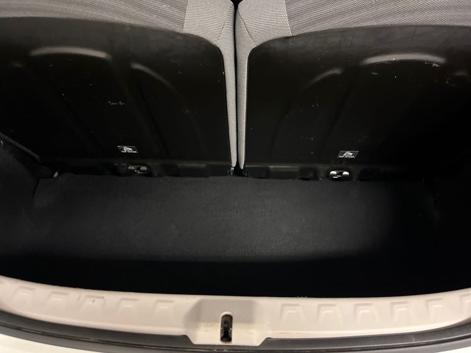 Toyota Aygo 1,0 VVT-i x-plore 5d