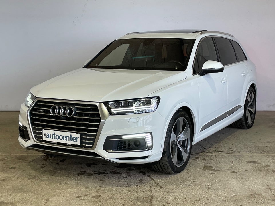 Audi Q7 3,0 TDi e-tron quattro Tiptr. 5d
