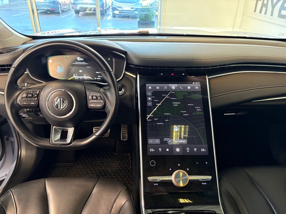 MG Marvel R Luxury 5d