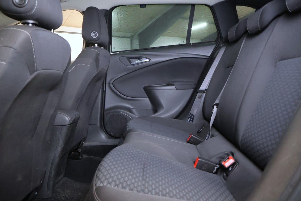 Opel Astra 1,6 CDTi 110 Enjoy Sports Tourer 5d