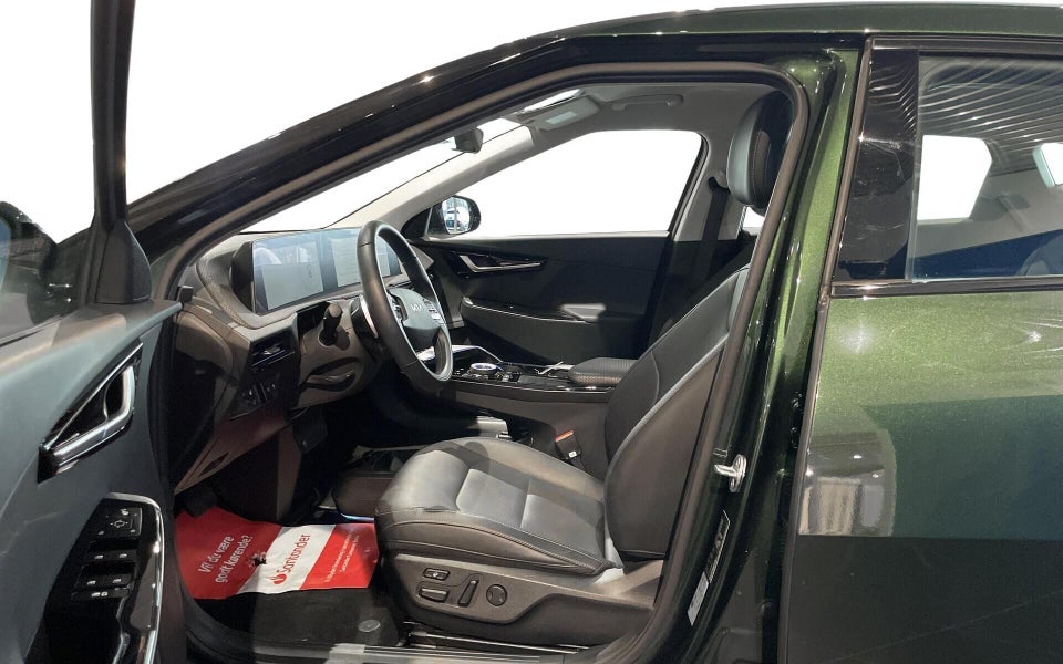 Kia EV6 77 Long Range Upgrade 5d