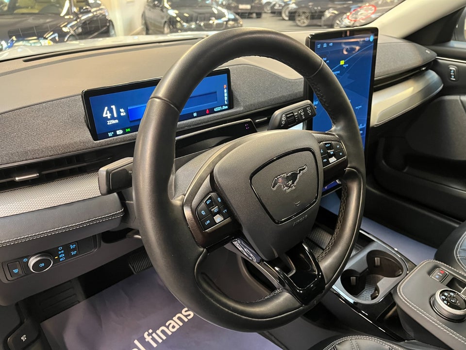 Ford Mustang Mach-E 98 Extended Range 5d