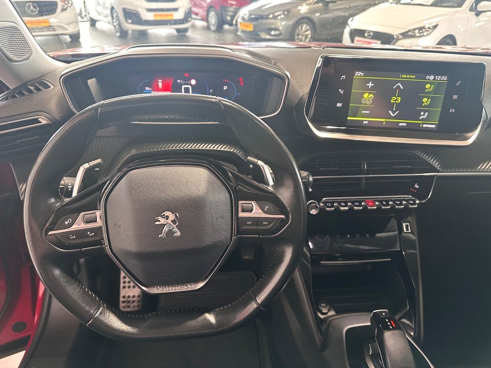 Peugeot 2008 1,2 PureTech 130 Allure Pack EAT8 Van 5d
